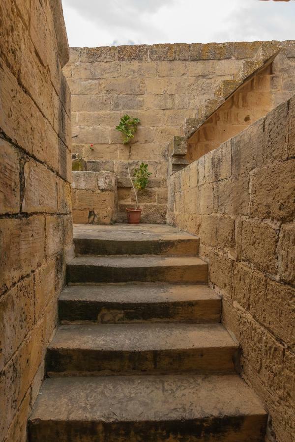 400Yr Farmhouse In Xaghra Gozo - Separate Rooms Экстерьер фото