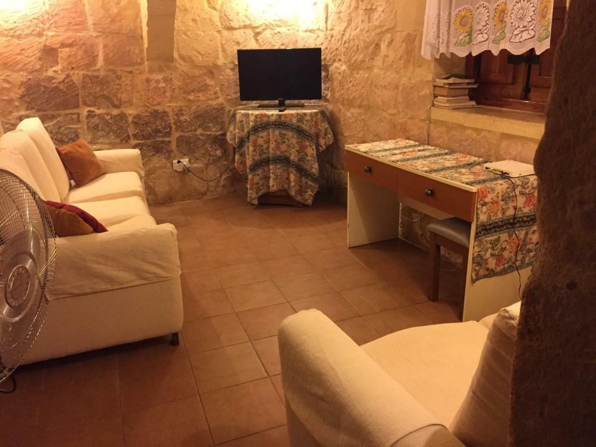 400Yr Farmhouse In Xaghra Gozo - Separate Rooms Экстерьер фото
